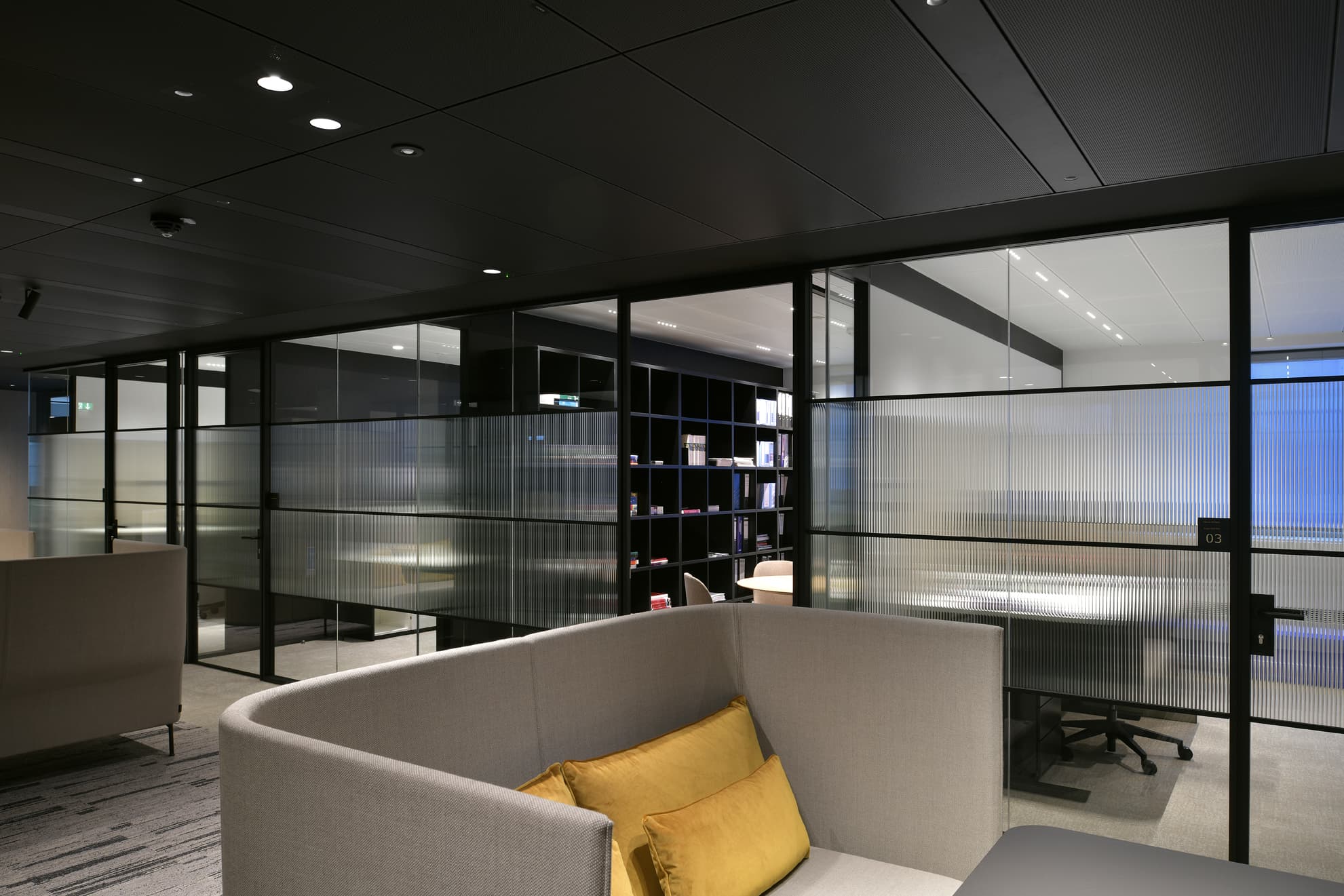 Bureaux ASHURST LLP